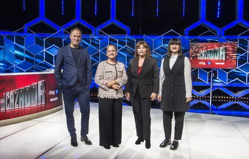 Erundino Alonso, Paz Herrera, Ruth de Andrés y Lilit Manukyan en 'El cazador'
