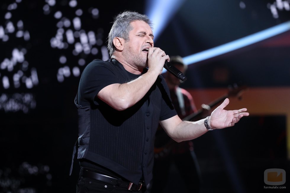 El Monaguillo como Sergio Dalma en la Gala 5 de 'Tu cara me suena 8'
