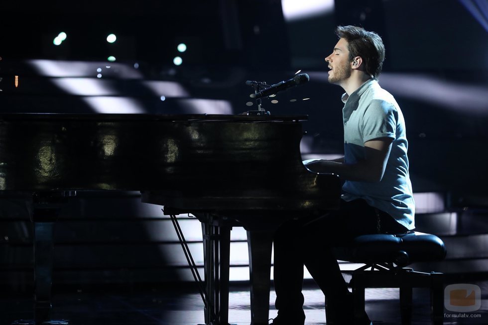 Jesús Oviedo de Gemeliers es Pablo Alborán en la Gala 5 de 'Tu cara me suena 8'