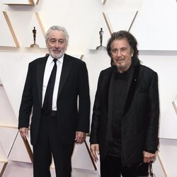 Robert de Niro y Al Pacino posan en la alfombra roja de los Oscar 2020