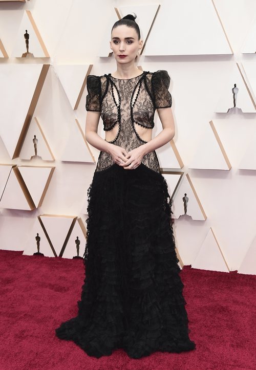 Rooney Mara posa en la alfombra roja de los Oscar 2020