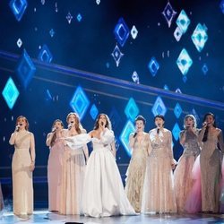 Gisela canta con Idina Menzel y el resto de "Elsas" en la ceremonia de los Oscar 2020