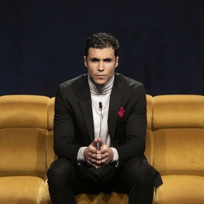 Kiko Jiménez, sentado en la Gala 5 de 'El tiempo del descuento'