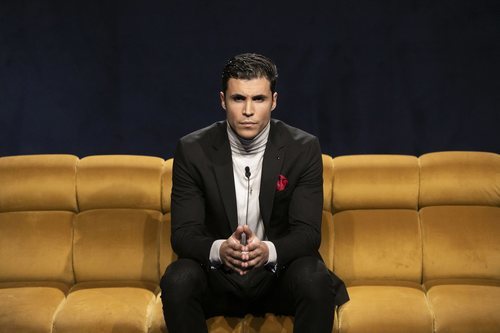 Kiko Jiménez, sentado en la Gala 5 de 'El tiempo del descuento' 