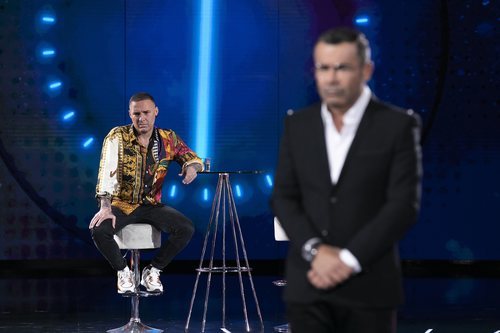DInio en plató tras ser expulsado, en la Gala 5 de 'El tiempo del descuento'