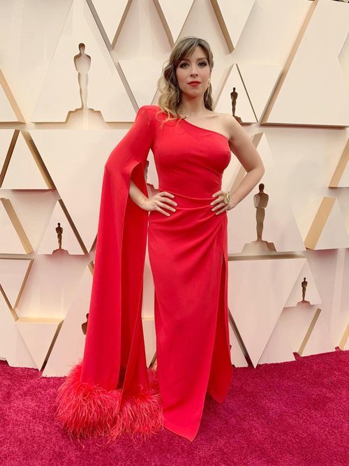 Gisela posa en la alfombra roja de los Premios Oscar 2020