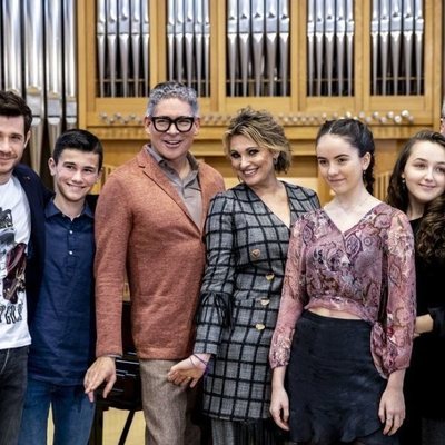 Los jueces, tres participantes y Boris en la presentación de 'Prodigios' segunda edición