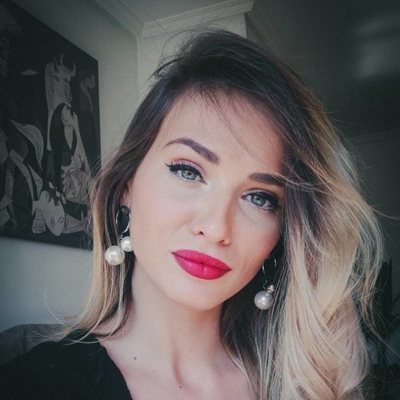 Adelina Seres ('La isla de las tentaciones'), con labios color rubí