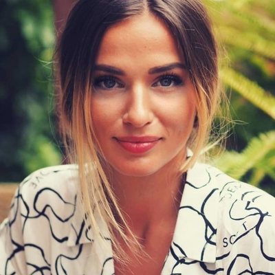 Adelina Seres ('La isla de las tentaciones') con el pelo recogido