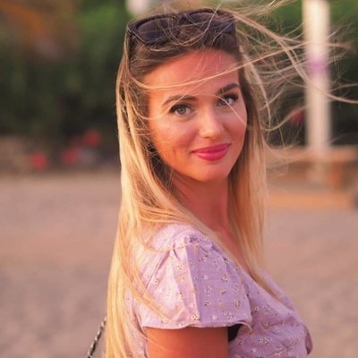 Adelina Seres ('La isla de las tentaciones') posa sonriente