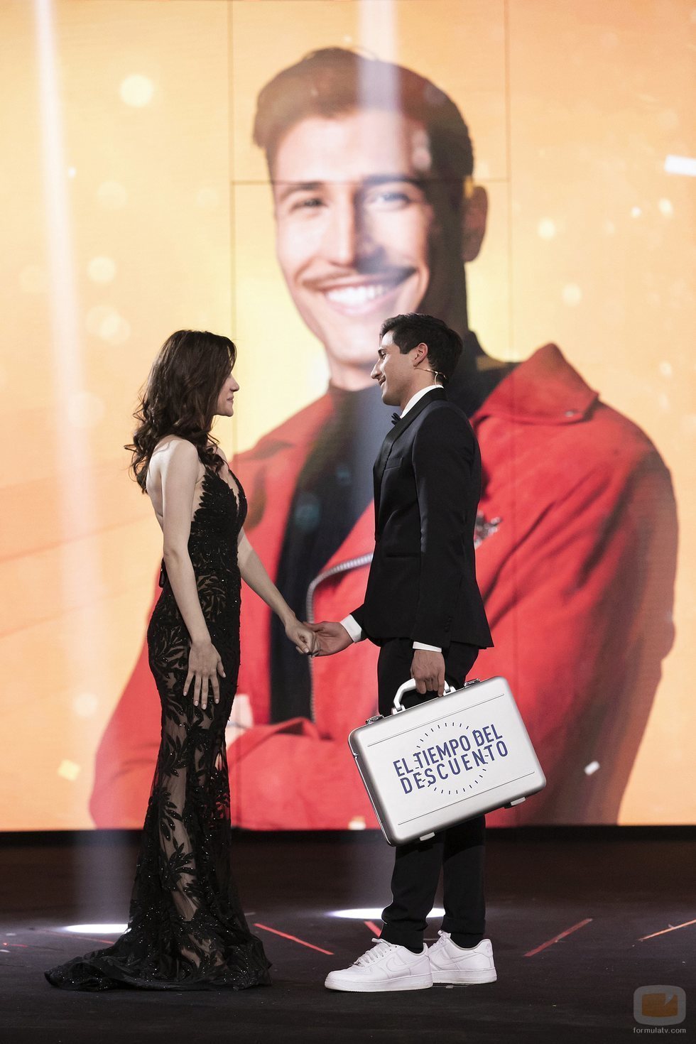 Gianmarco y Adara, felices y enamorados en la gala final de 'El tiempo del descuento'