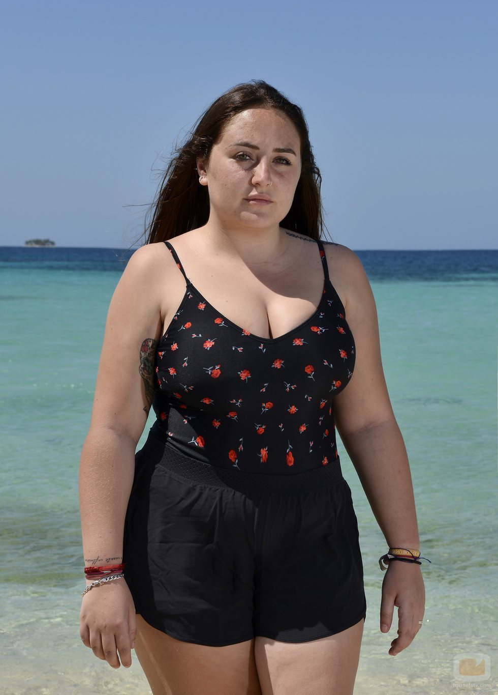 Rocío Flores, de 'Supervivientes 2020', posa en bañador desde la playa de Honduras