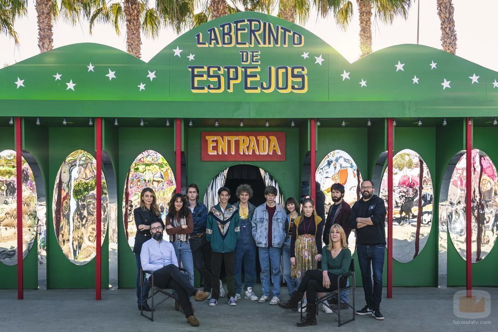 Protagonistas y creadores de 'Paraíso', serie de Movistar+