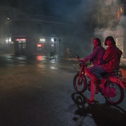 María Romanillos y Patricia Iserte en 'Paraíso', de Movistar+