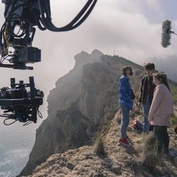 Rodaje de 'Paraíso', serie de Movistar+, en un acantilado
