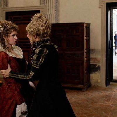 Irene Larra, enfadada con Carolina en 'El Ministerio del Tiempo'