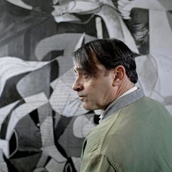 Toni Zenet es Picasso en la cuarta temporada de 'El Ministerio del Tiempo'
