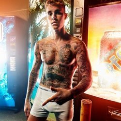 Justin Bieber, en calzoncillos, para la campaña Calvin Klein 2020