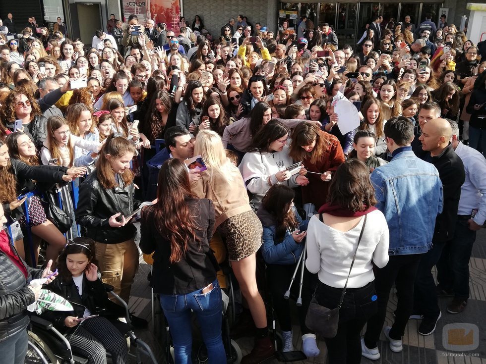 Samantha, Maialen y Flavio en las firmas de discos de 'OT 2020'