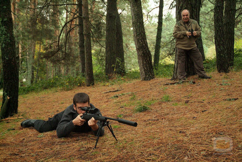 El francotirador ensaya en 'Una bala para el Rey'