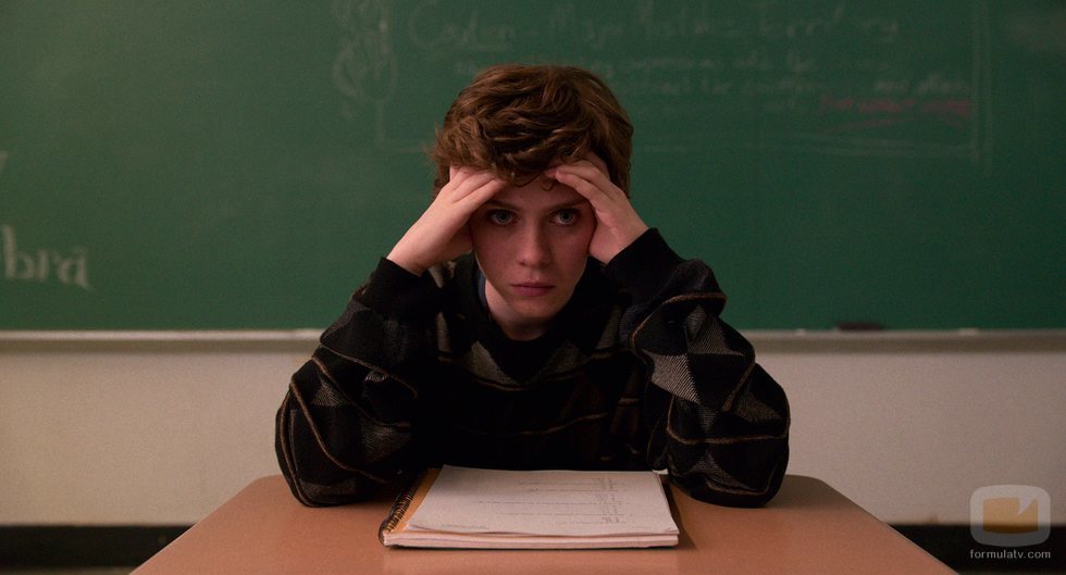 Syd (Sophia Lillis) en clase en 'Esta mierda me supera'