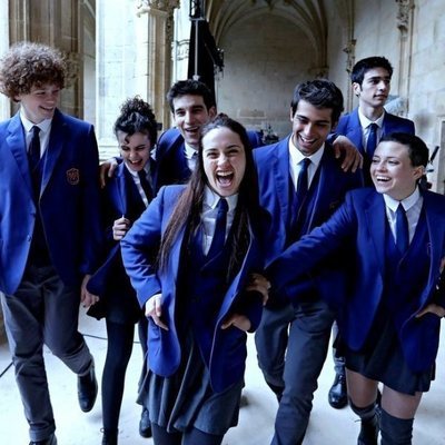 El elenco 'El Internado: Las Cumbres' en la primera jornada de grabaciones