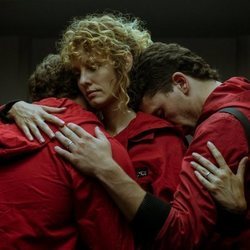 Miguel Herrán, Esther Acebo y Jaime Lorente en la temporada 4 de 'La Casa de Papel'