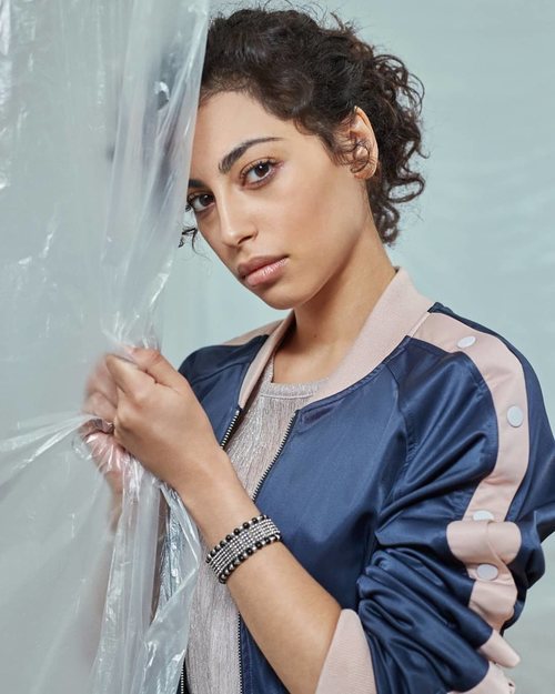 Mina El Hammani como Nadia en la temporada 3 de 'Élite'