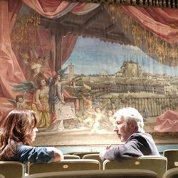 José Sacristán y Mamen Mendizábal en el teatro durante la grabación de 'Palo y astilla'