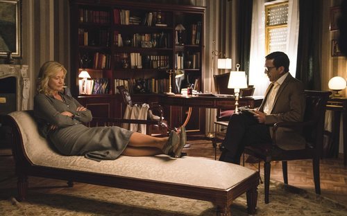 Mercedes visita al psicólogo en el capítulo 20x22 de 'Cuéntame cómo pasó'