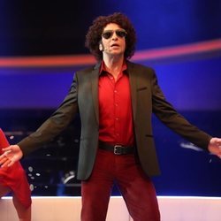 Mario Vaquerizo es Calamaro en la Gala 10 de 'Tu cara me suena 8'