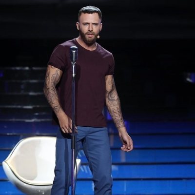 Jorge González es Maroon 5 en la Gala 10 de 'Tu cara me suena 8'