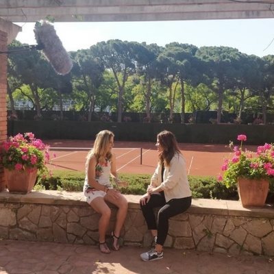 Arantxa Sánchez Vicario y Mamen Mendizábal en la grabación de 'Palo y astilla'