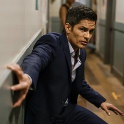 Melendez mantiene la calma en la tercera temporada de 'The Good Doctor'