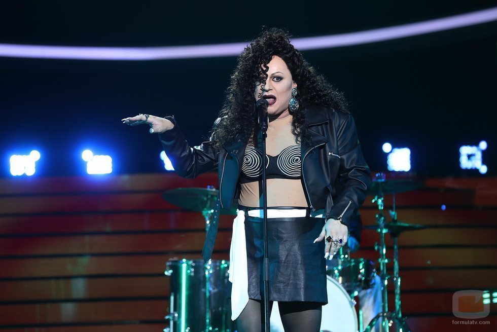 El Monaguillo es Alaska en la Gala 11 de 'Tu cara me suena 8'