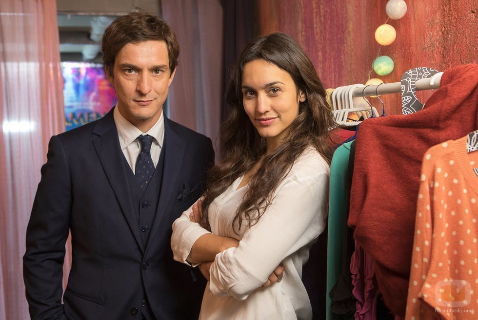 Alessandro Tiberi y Megan Montaner, protagonistas de 'Lejos de ti'