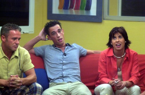 Iván, Israel y Silvia en el salón de 'GH 1'