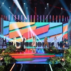 Los concursantes de 'OT 2020' cantan "Sonrisa" en la Gala 10