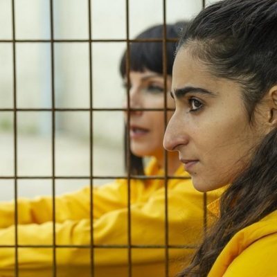 Saray y Zulema en el capítulo final de 'Vis a vis: El oasis'