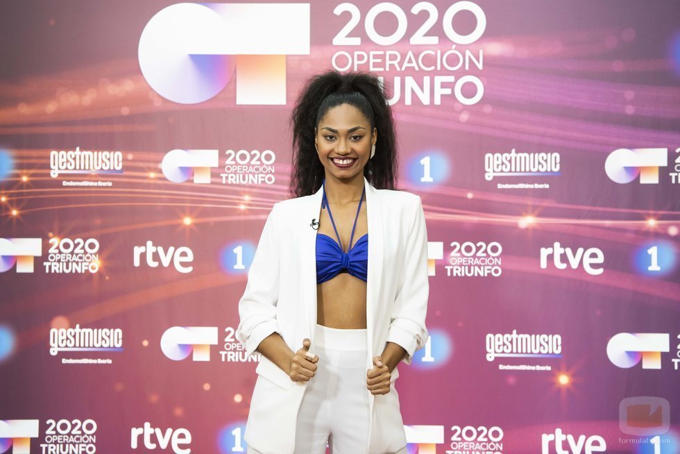 Nia, ganadora de 'OT 2020', posa en la rueda de prensa