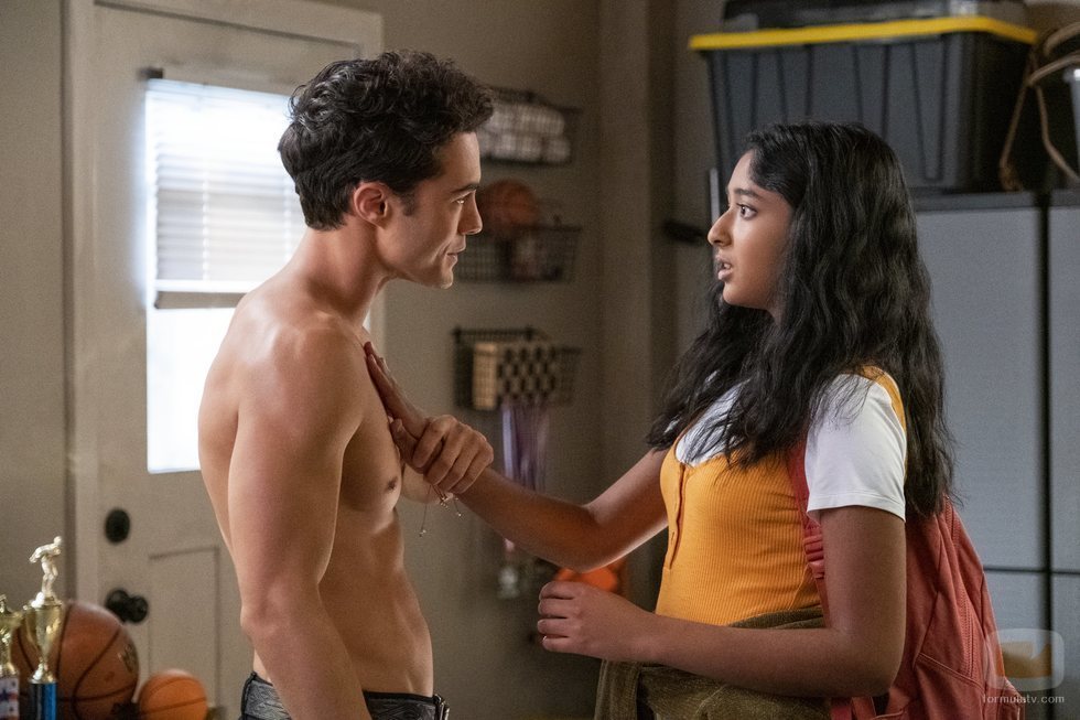 Paxton y Davi en la temporada 1 de 'Yo nunca'