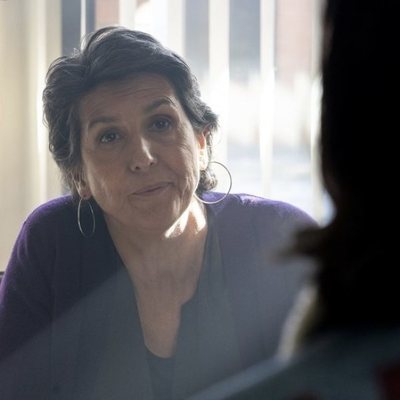 Elvira Mínguez en el 1x02 de 'Veneno'