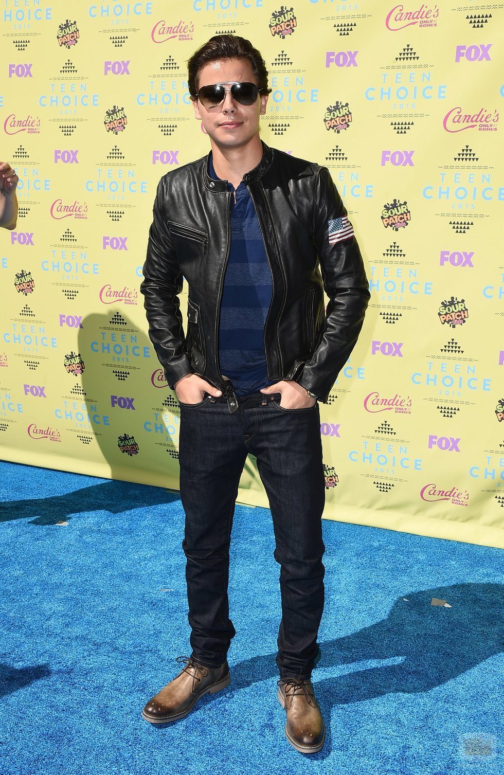 Jake T. Austin en los Teen Choice Awards 2015