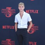 Hart Denton en la première de 'Stranger Things 3'