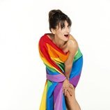 Susi Caramelo viste la bandera del Orgullo LGBT por el especial de 'Caramelo'
