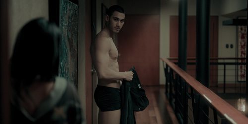 Alejandro Speitzer como Darío Guerra en 'Oscuro deseo'