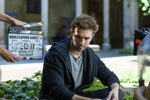 Carlos Cuevas rueda la temporada 2 de 'Merlí: Sapere Aude'