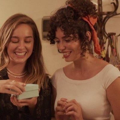 Luisita, muy emocionada con Amelia en la segunda temporada de '#Luimelia'