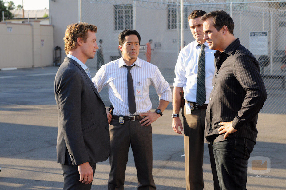 Simon Baker en 'Los amigos de John el Rojo'