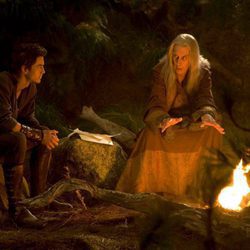 Craig Horner y Bruce Spence en 'La leyenda del buscador'